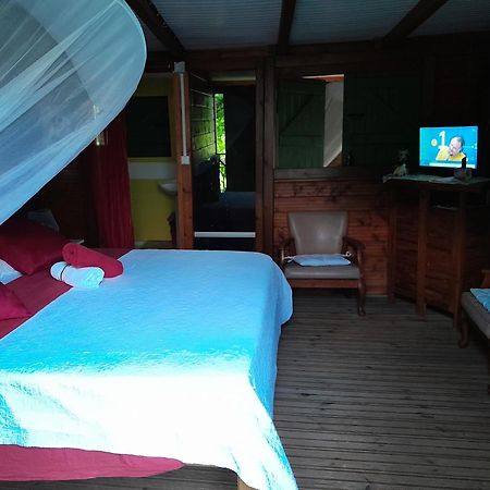 Ankache Hotell Grand-Bourg  Exteriör bild